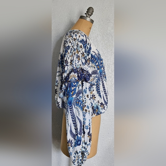 FARM Rio Blue and White Floral Womens Ana Tapestry Ruffle Blouse Size L - Picture 6 of 16